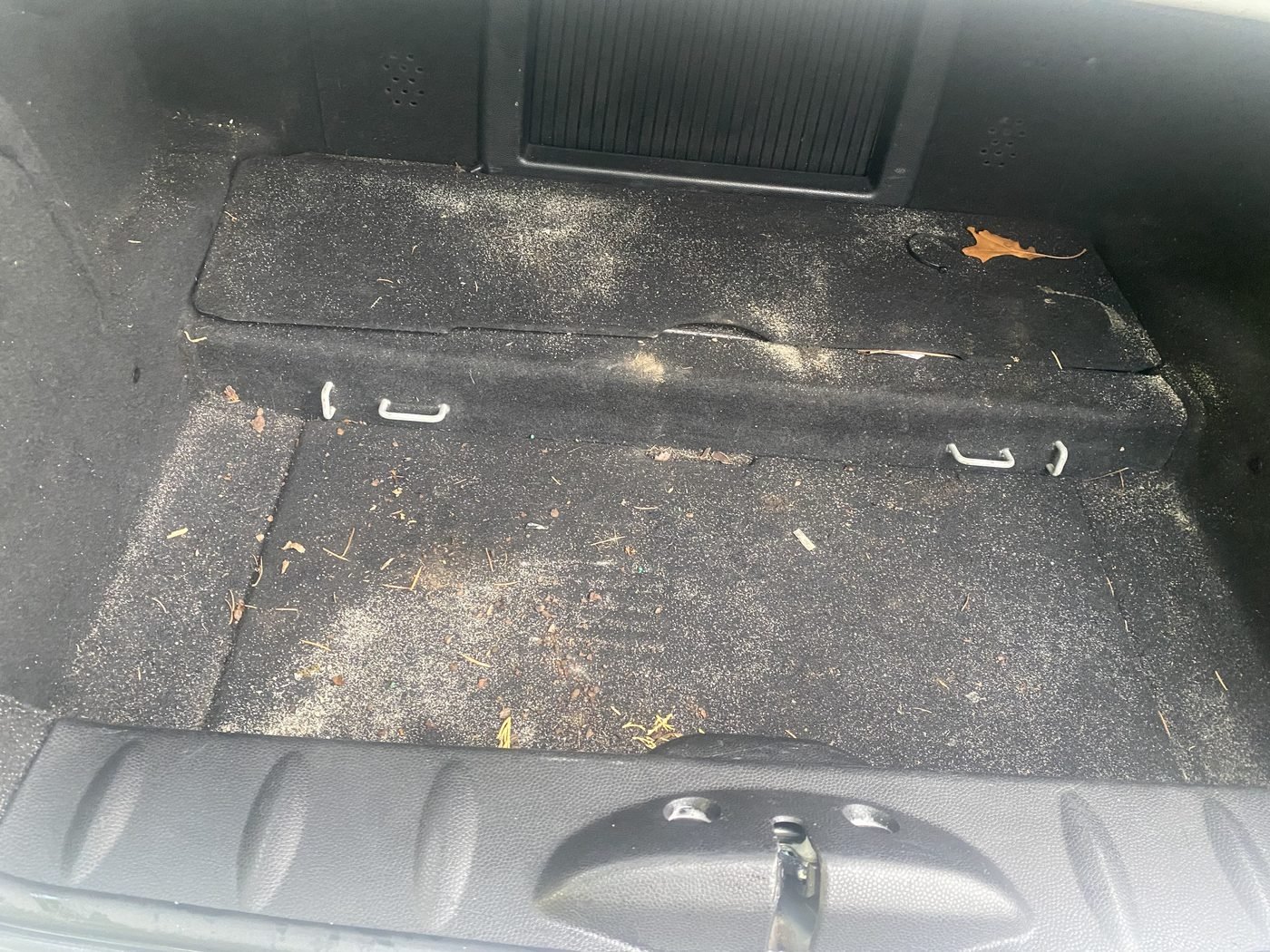 Cleaned fabric seat